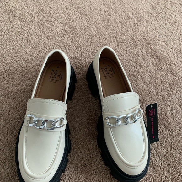 No Boundaries Women’s Fashion Lug Sole Loafers - Size 8 - Picture 3 of 8
